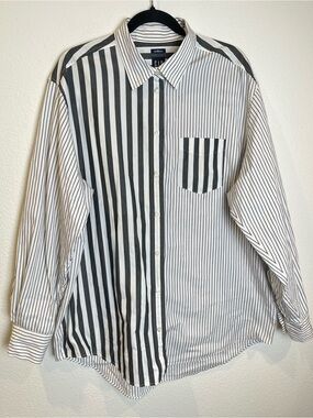 GAP The Big Shirt Mismatched Stripe Button Down Shirt Sz Medium TALL Black White